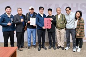 圖說2-市政會議表揚後勁國中參加「2026年第74屆東京元旦競走大賽」獲得國中組3公里冠軍並打破大會紀錄