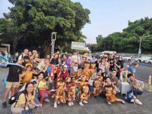 最萌火獅軍團出動！勝利附幼小獅子萌翻左營萬年季