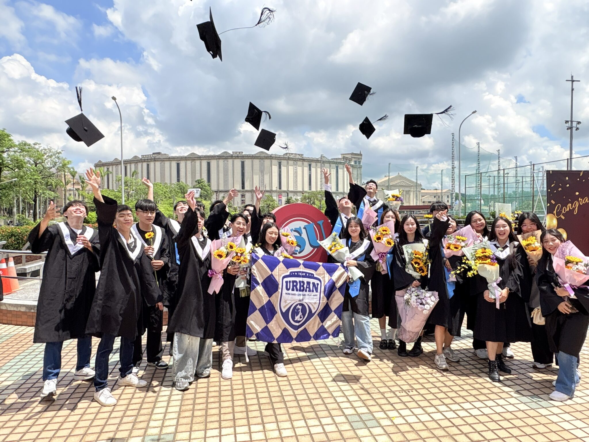 2025義守大學畢業典禮 「學在義守 專業在手」,邁向人生新舞台 – 愛高雄一萬個理由
