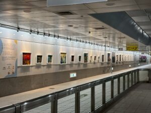 01.O2鹽埕埔站穿堂層畫廊