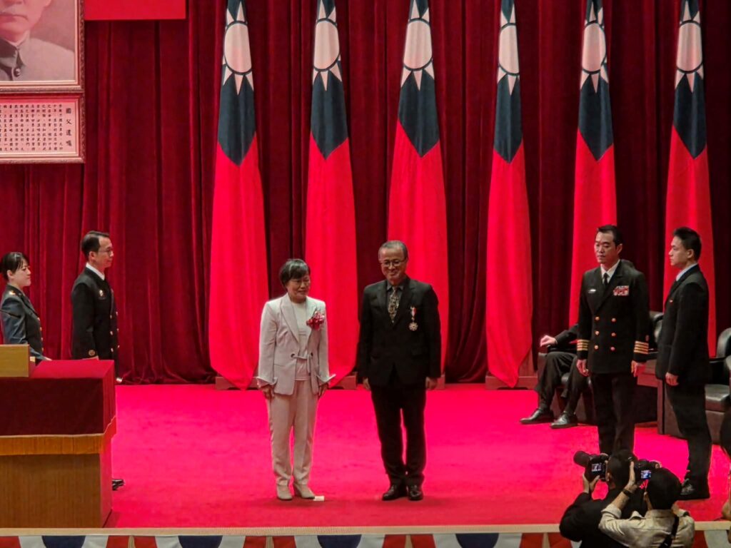 2f0d4f32-74c4-48ad-a1e3-31f29c93a352