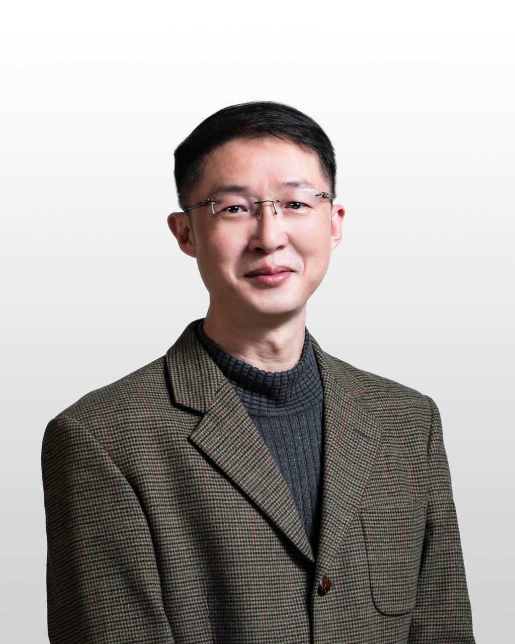 中山教育所教授邱文彬