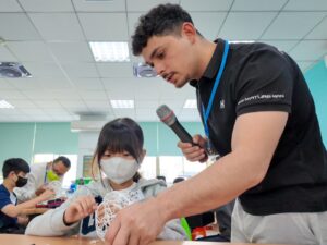 d7d6099c-000a-4983-9390-78e4db5cd84e