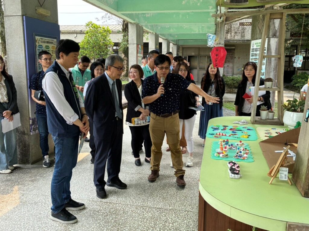 ec09f218-065d-4b0d-a96b-da5250a9c058