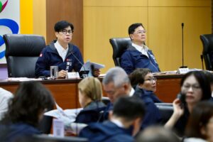 圖說：陳其邁於市政會議指示，相關單位應加強防汛整備與食安管理機制。