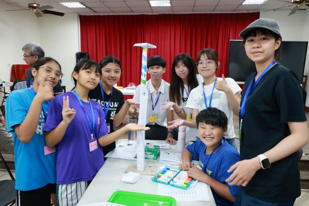LINE_ALBUM_夏令營Day1_260711_225_Press_DS75_0720