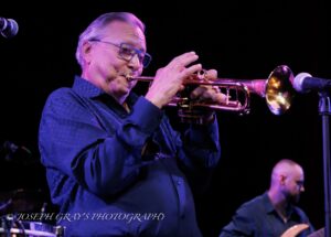 當代最偉大的小號天王阿圖羅．山多瓦（Arturo_SANDOVAL）。攝影：JOSEPH_GRAY，衛武營國家藝術文化中心。
