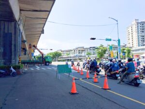 中山凱旋輕軌施工