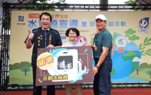區長、里長跟頭獎得獎者合照